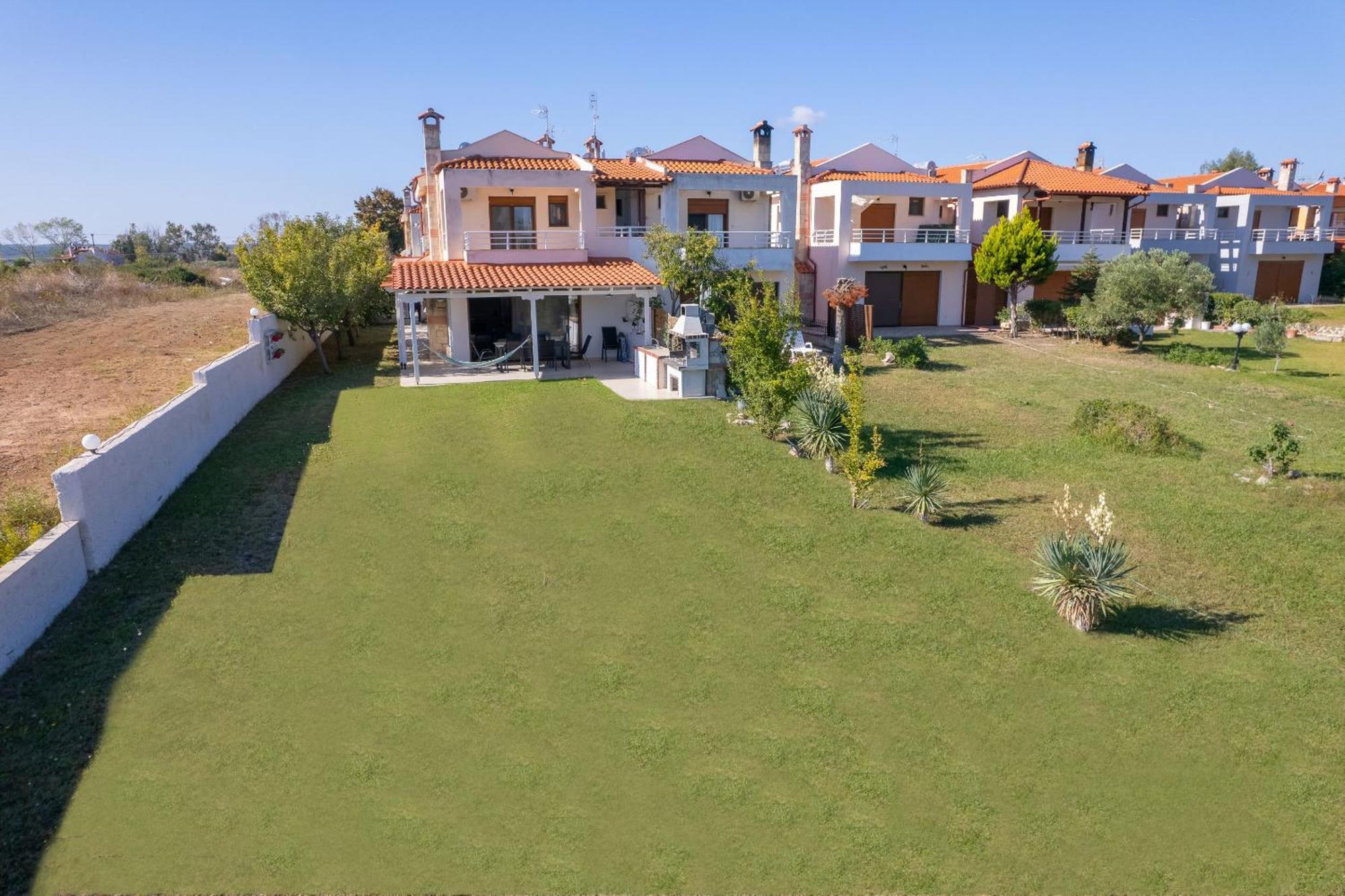 Petra Villa Afytos Exterior photo